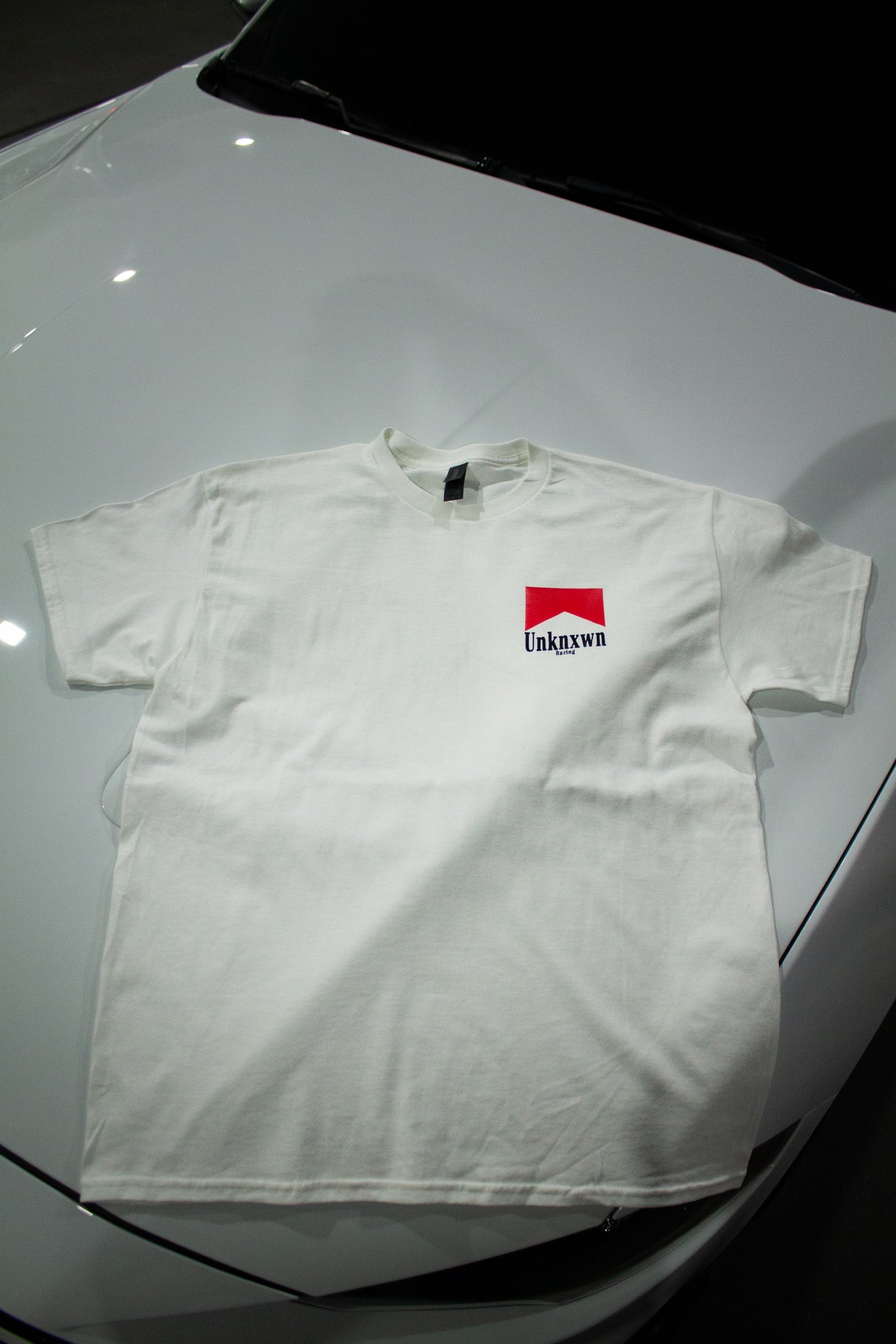 Marlboro Unknxwn Racing tees